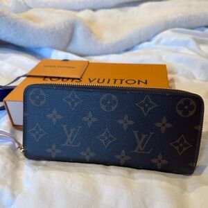 Louis Vuitton Monogram Clemence Wallet- Rose Ballerine, Mint condition